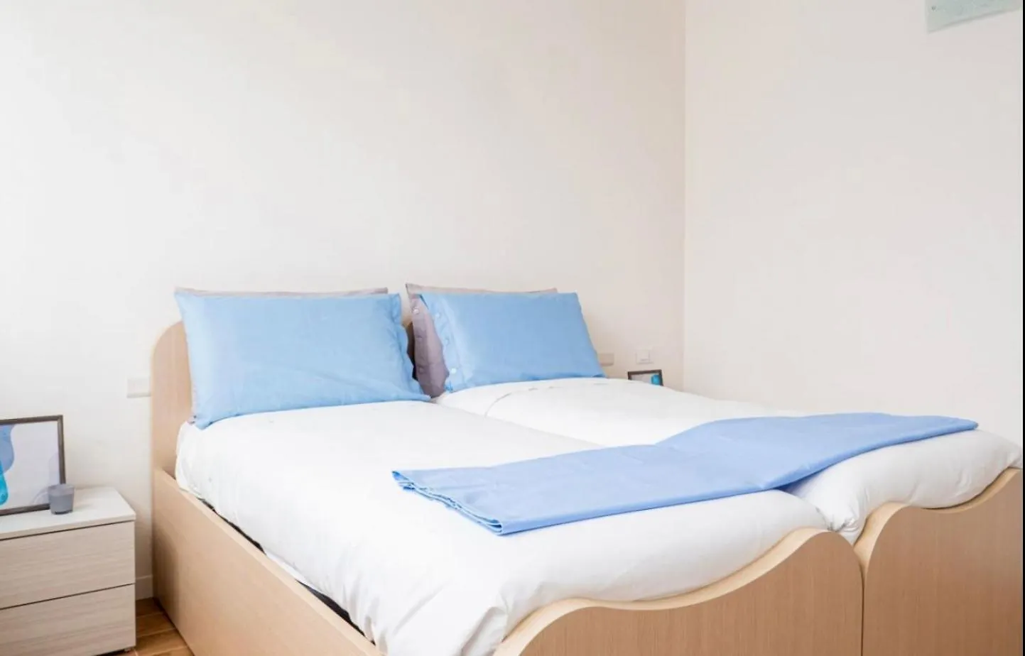Vera Project Apartment Milano 0*,  Italia